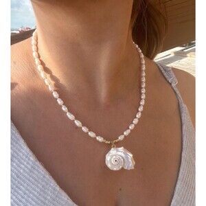 18" Freshwater White Rice Pearl Necklace with Natural Sea Shell Pendant